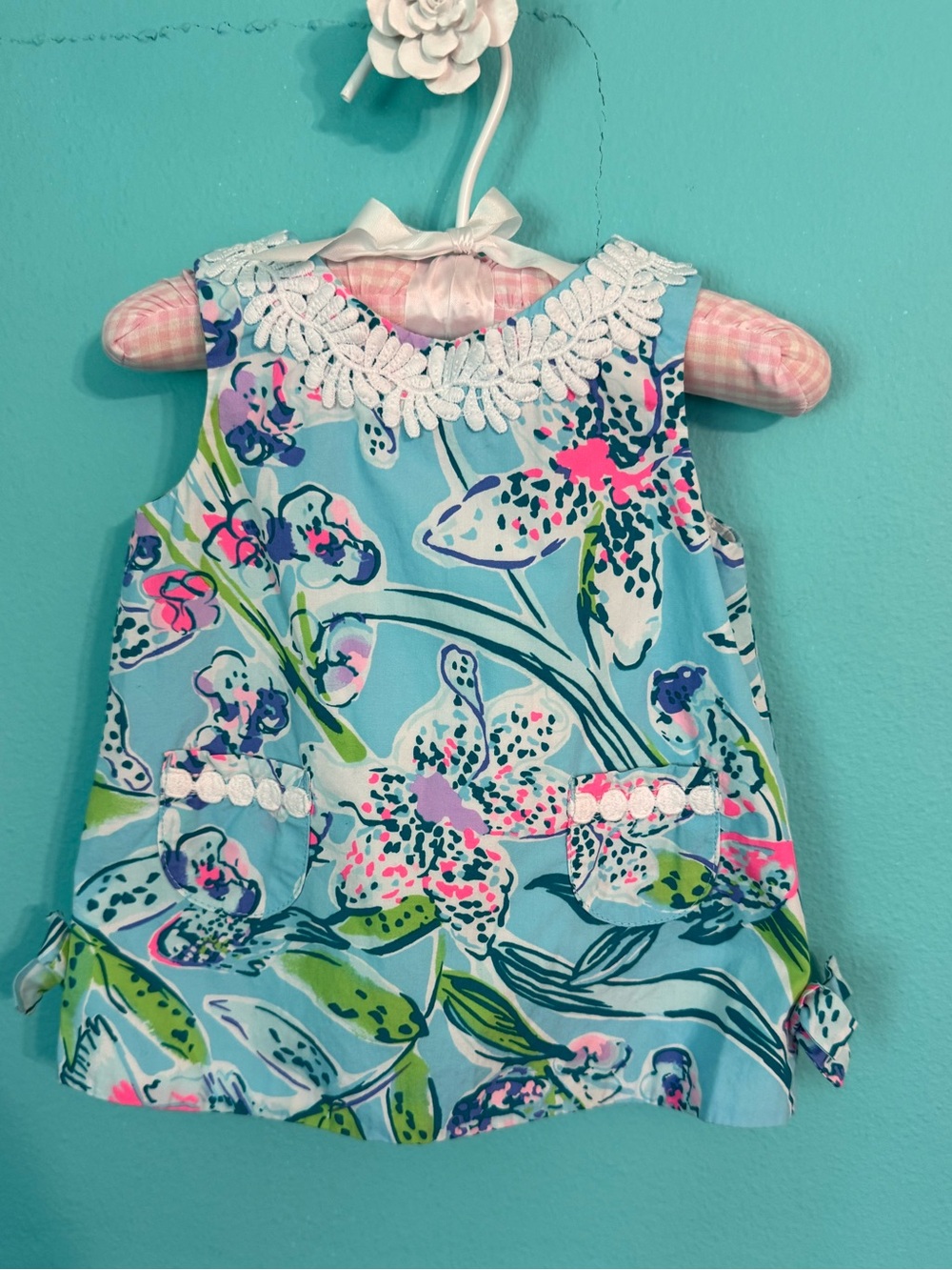 EUC Girls Lilly Pulitzer Tropical Print Shift Dress w/Delicate Lace Collar